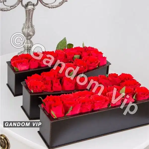 جعبه گل با حرف M