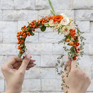 تاج گل عروس