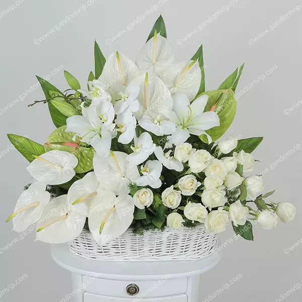 سبد گل کد 704