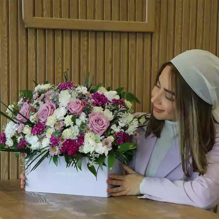 باکس گل کد 749